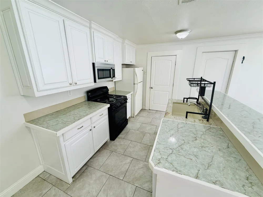 814 W College Street #812 Sherman, TX 75092