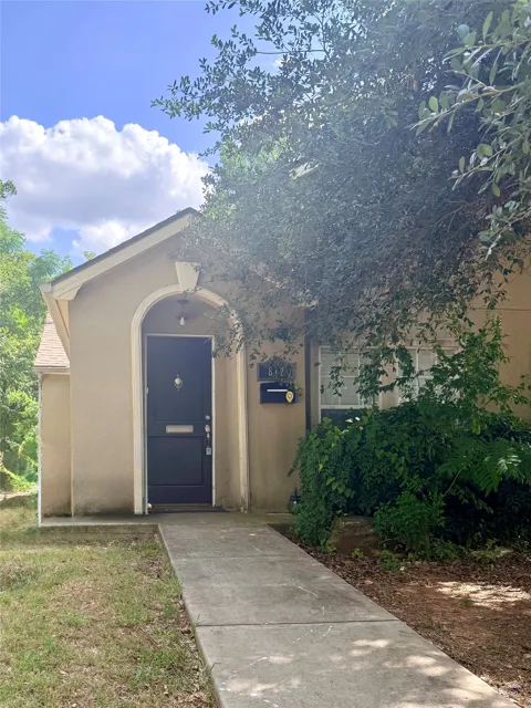 814 W College Street #812