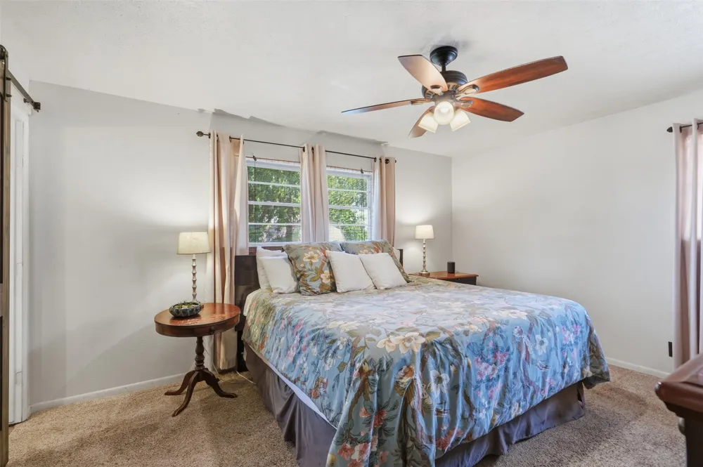 5709 Starlight Drive Haltom City, TX 76117