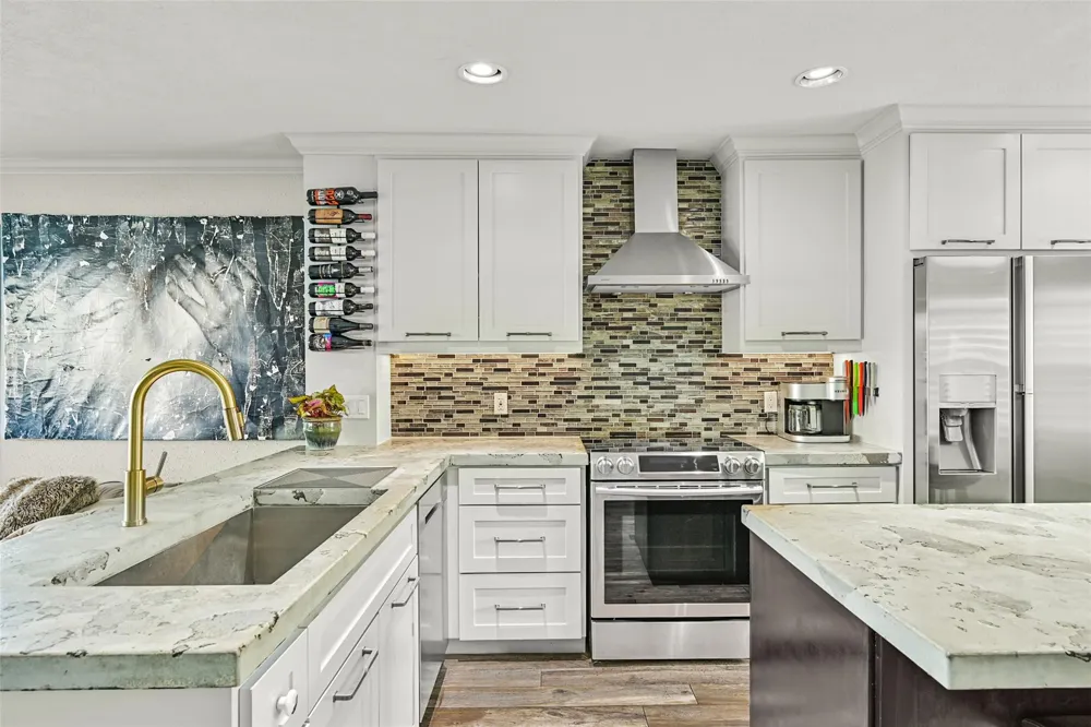 1900 Lakeside Drive Seabrook, TX 77586