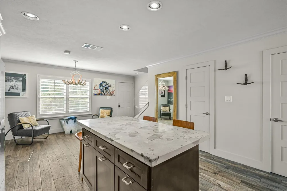1900 Lakeside Drive Seabrook, TX 77586