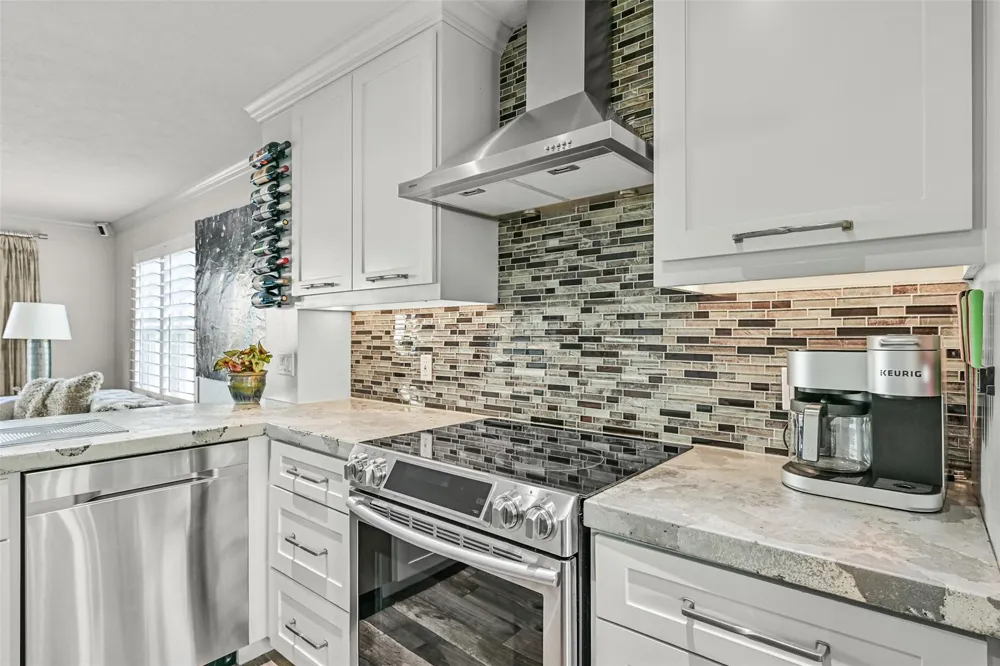 1900 Lakeside Drive Seabrook, TX 77586