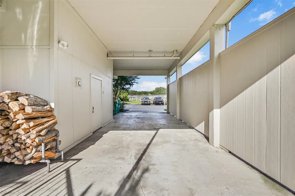 1900 Lakeside Drive Seabrook, TX 77586