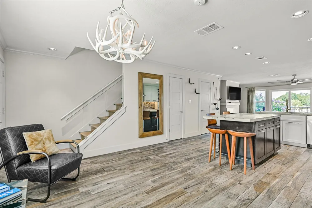 1900 Lakeside Drive Seabrook, TX 77586