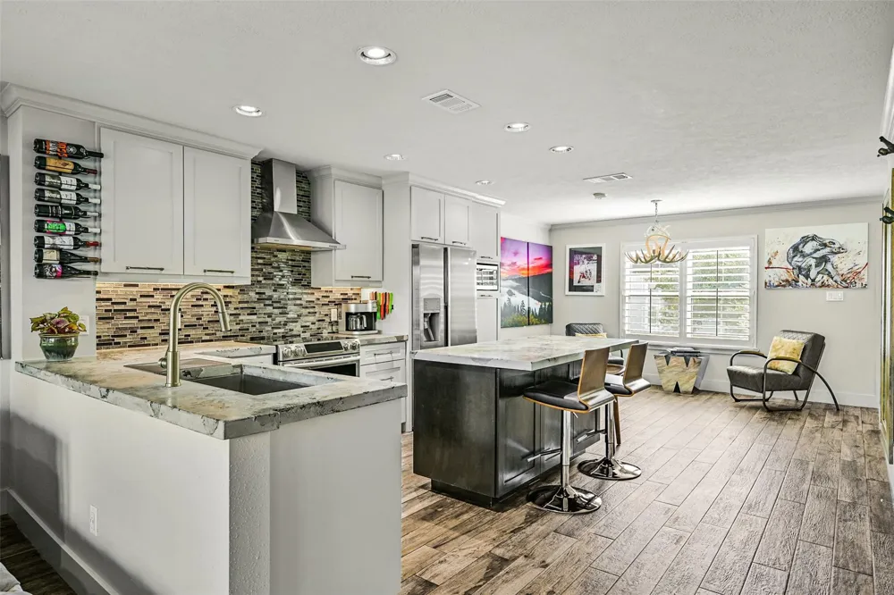 1900 Lakeside Drive Seabrook, TX 77586