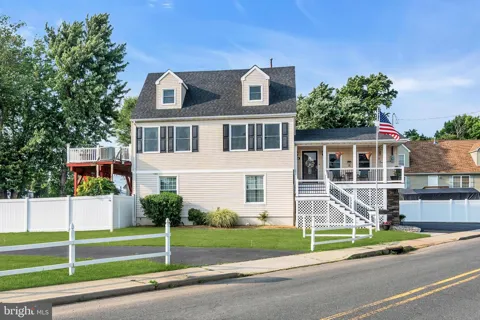 106 MAIN STREET
