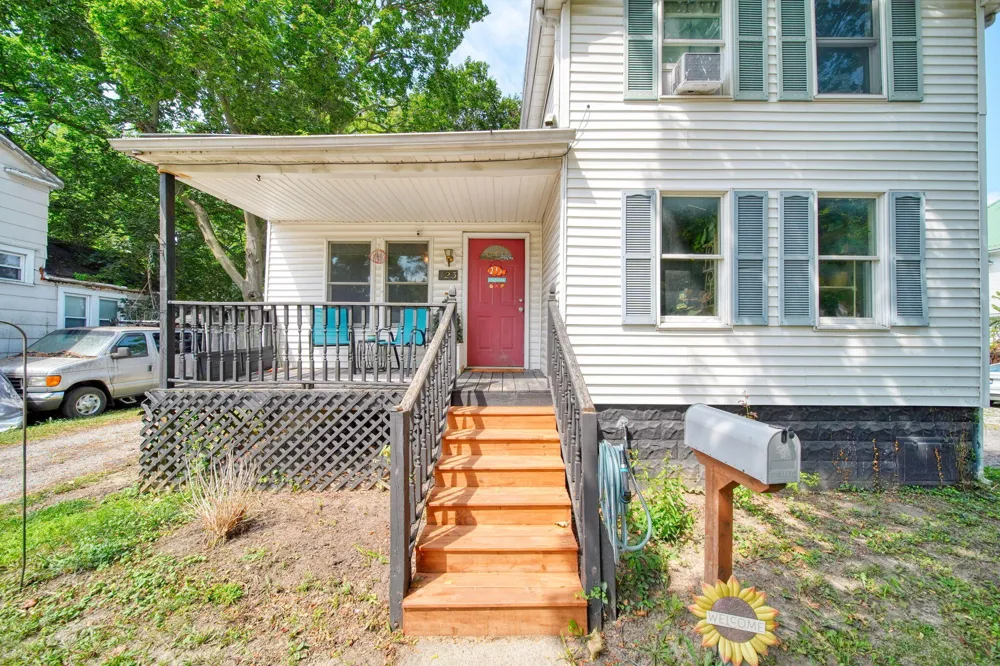 123 Center Street Adrian, MI 49221
