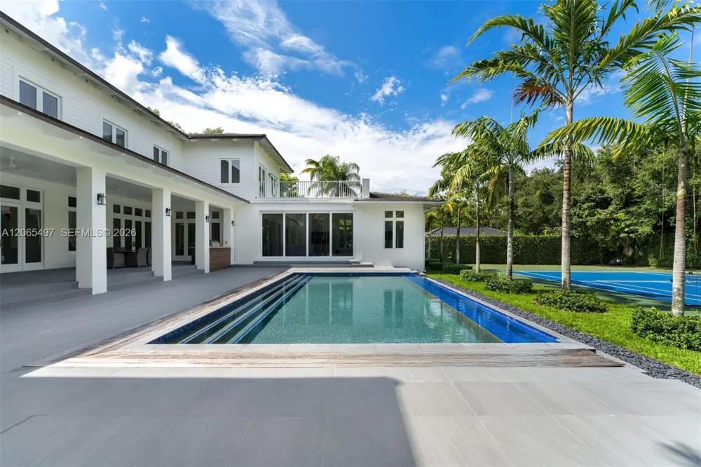 11275 SW 64th Ave Pinecrest, FL 33156