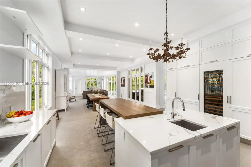 11275 SW 64th Ave Pinecrest, FL 33156