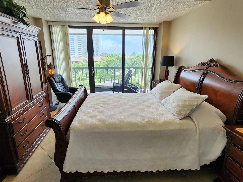 4748 S OCEAN #5B Highland Beach, FL 33487