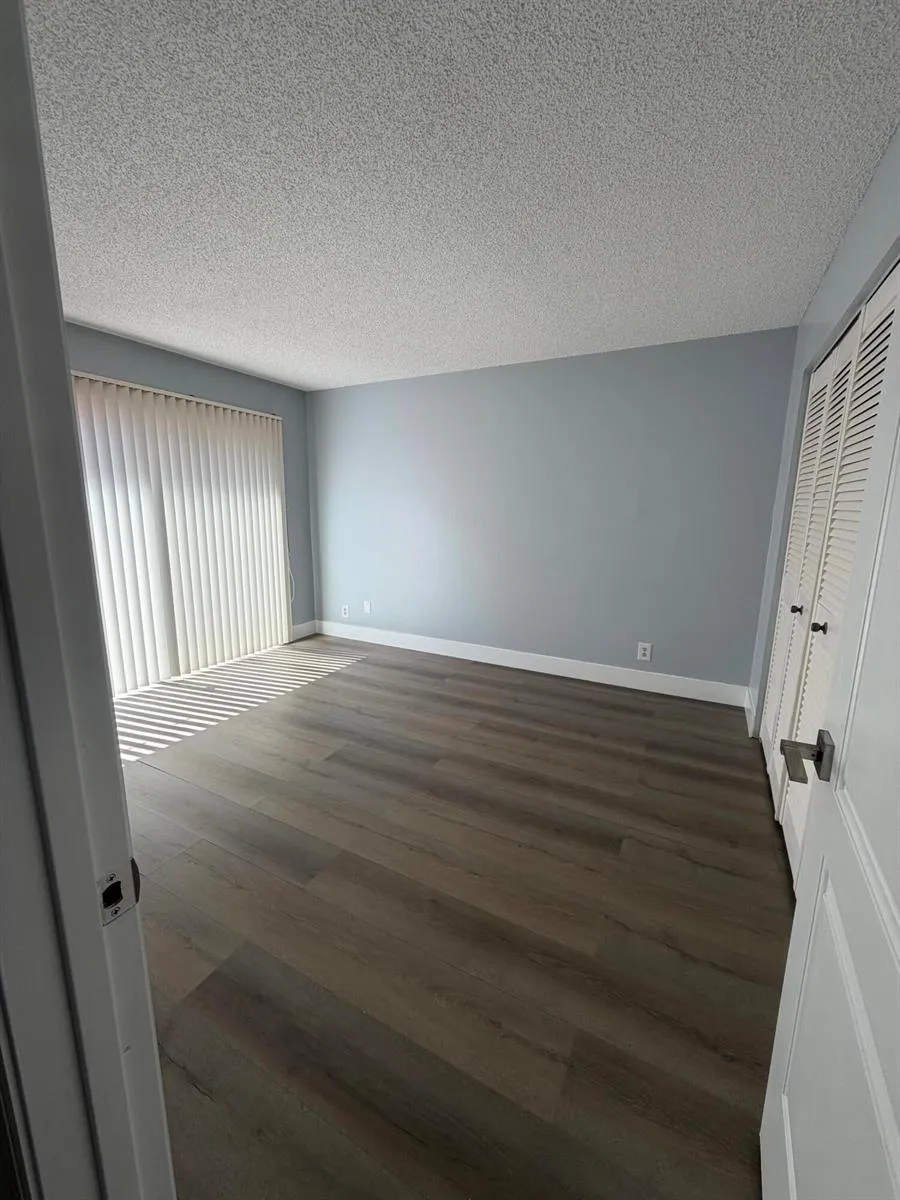 2329 SW 81st Terrace North Lauderdale, FL 33068