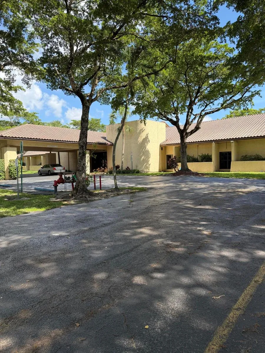 2329 SW 81st Terrace North Lauderdale, FL 33068