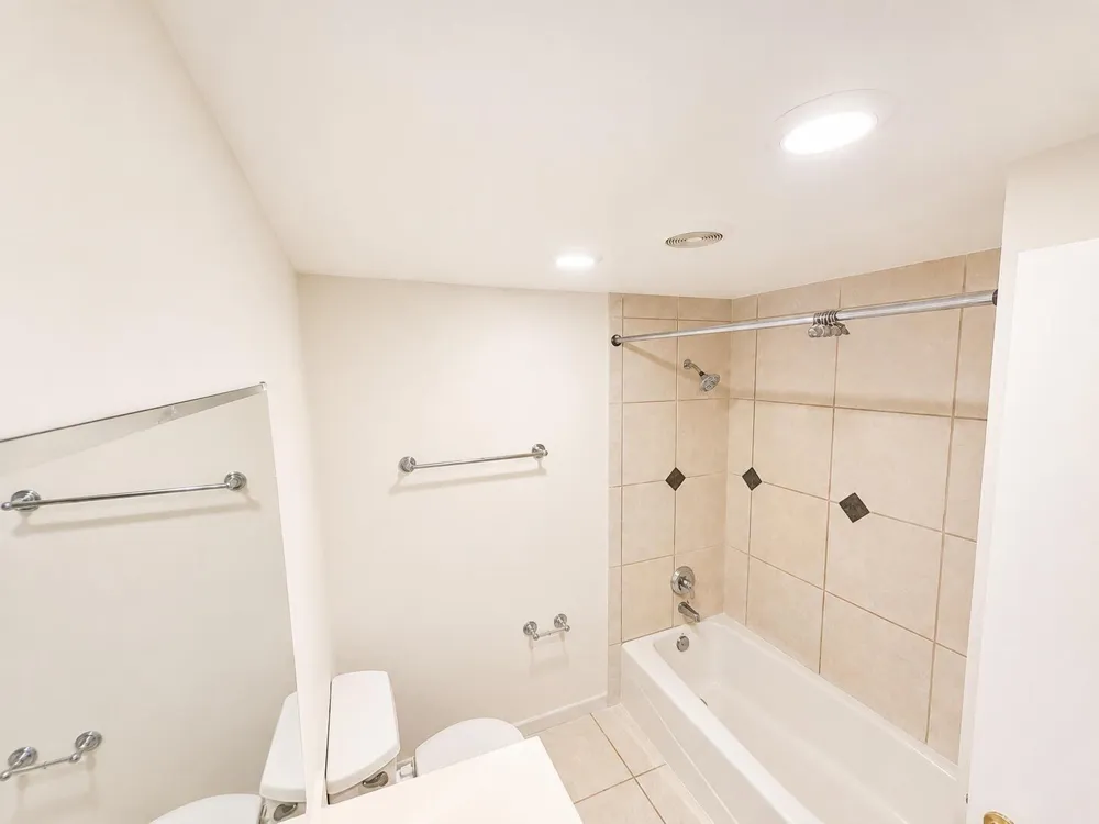 6705 KENDALL DRIVE #307 Pinecrest, FL 33156