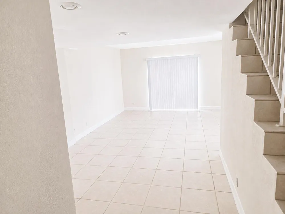 6705 KENDALL DRIVE #307 Pinecrest, FL 33156