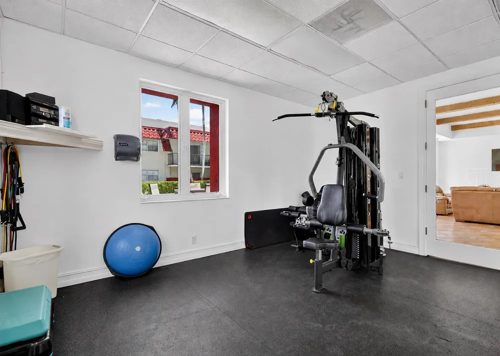 6705 KENDALL DRIVE #307 Pinecrest, FL 33156