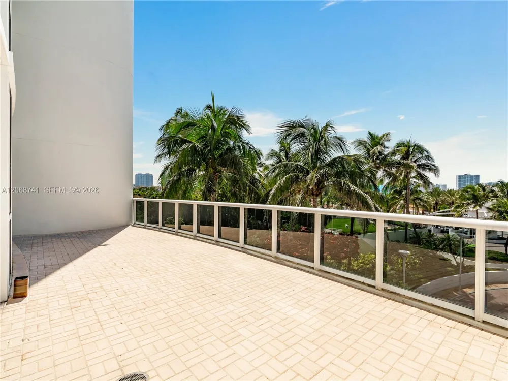 18101 Collins Ave #503 Sunny Isles Beach, FL 33160