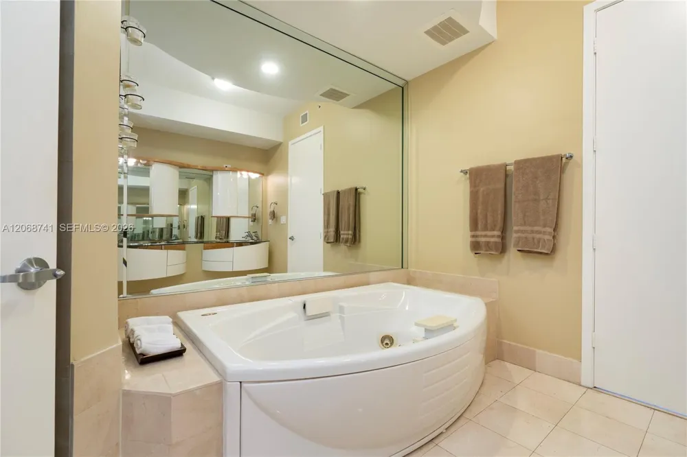 18101 Collins Ave #503 Sunny Isles Beach, FL 33160
