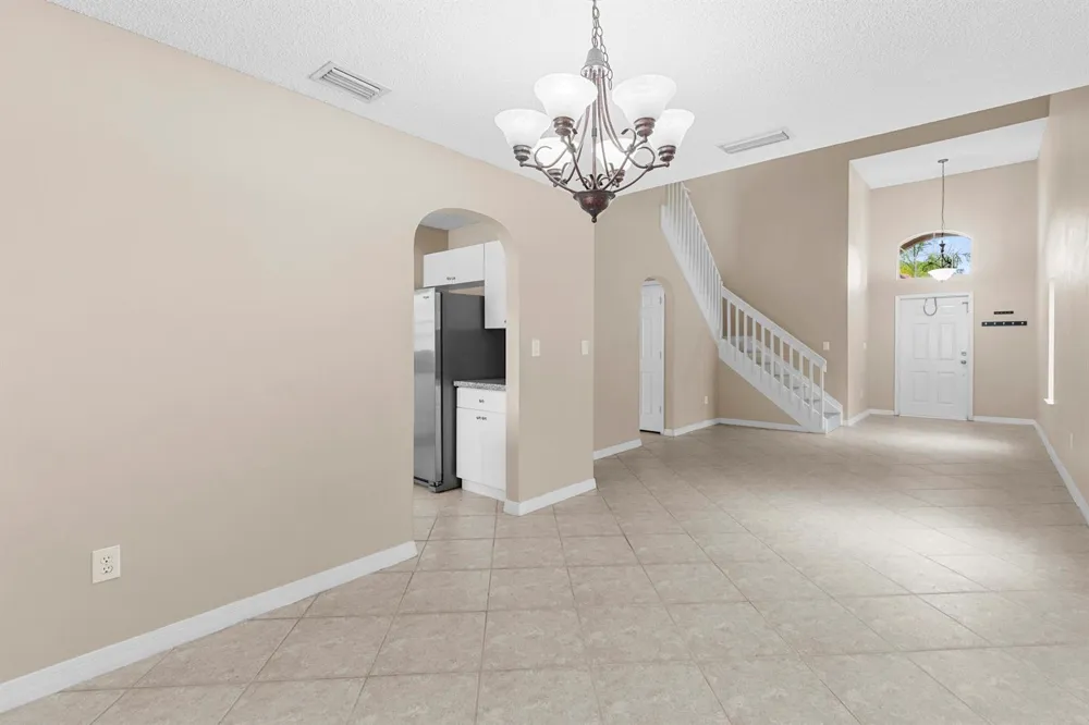 19250 NW 12TH Manor Pembroke Pines, FL 33029