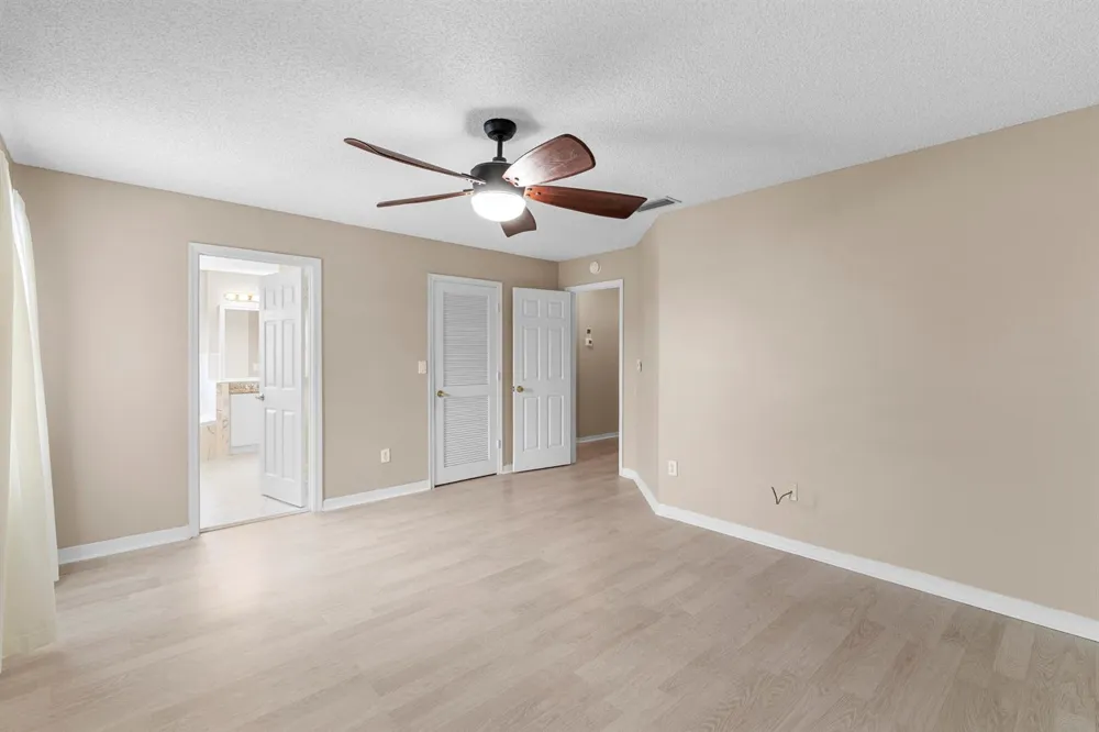 19250 NW 12TH Manor Pembroke Pines, FL 33029