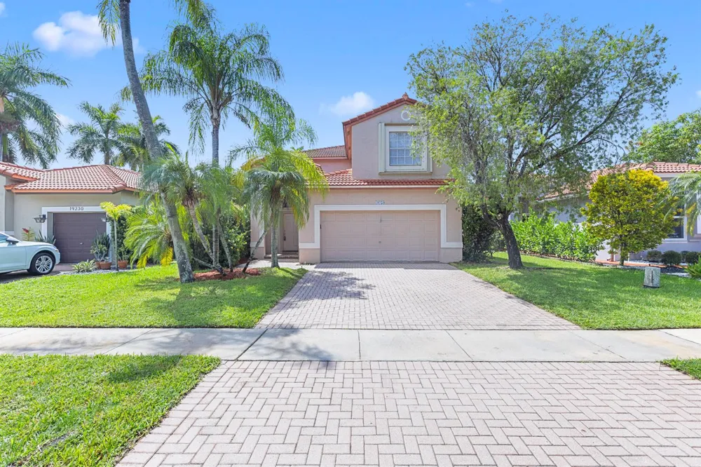 19250 NW 12TH Manor Pembroke Pines, FL 33029