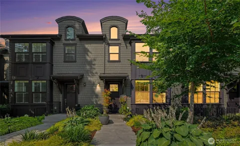 2111 9th Avenue W #22