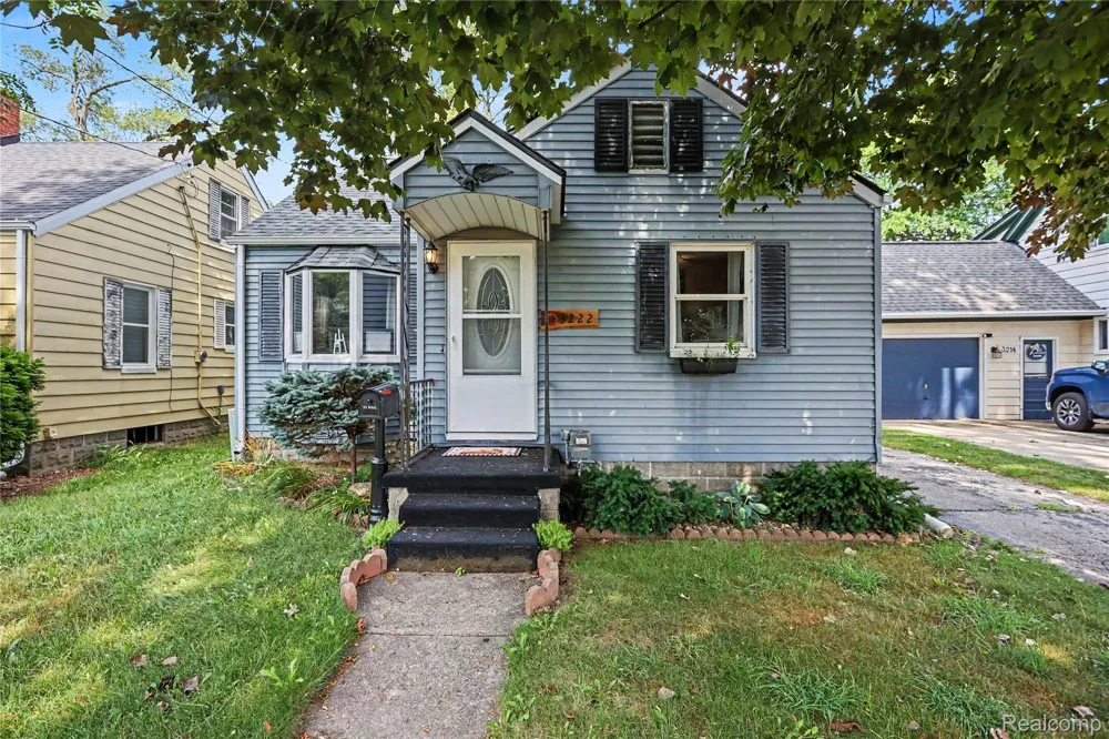 3222 Osler Court Saginaw City, MI 48602