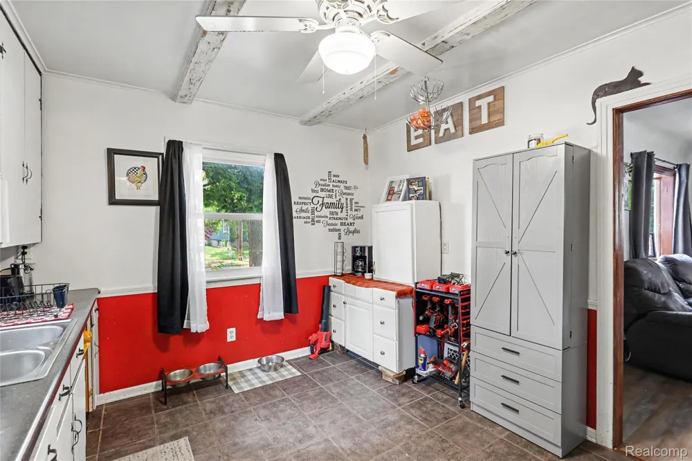 3222 Osler Court Saginaw City, MI 48602