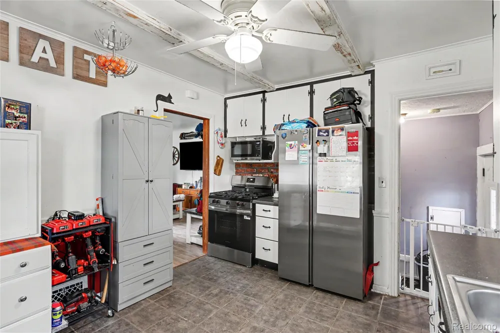 3222 Osler Court Saginaw City, MI 48602