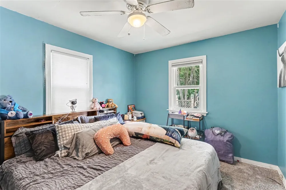3222 Osler Court Saginaw City, MI 48602