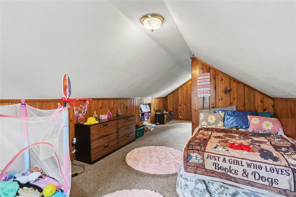 3222 Osler Court Saginaw City, MI 48602