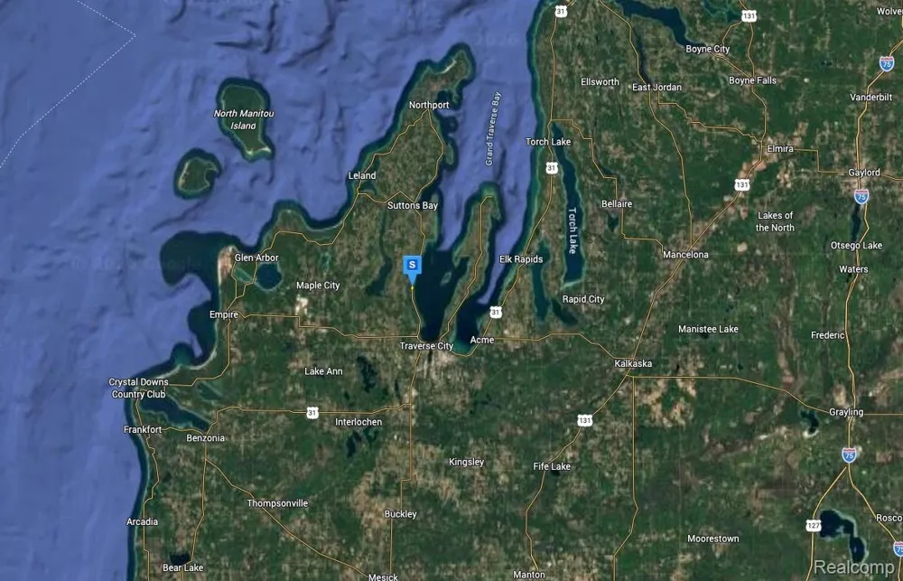 8850 S West Bay Shore Drive Elmwood Charter Township, MI 49684