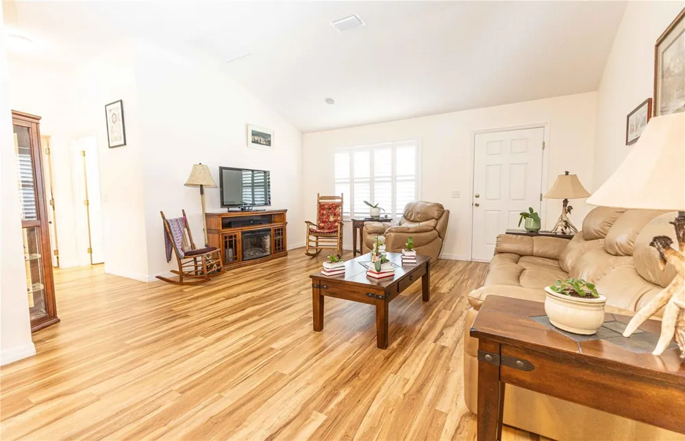 2706 MORVEN PARK WAY The Villages, FL 32162