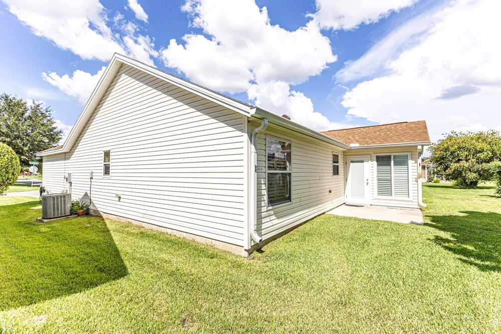 2706 MORVEN PARK WAY The Villages, FL 32162