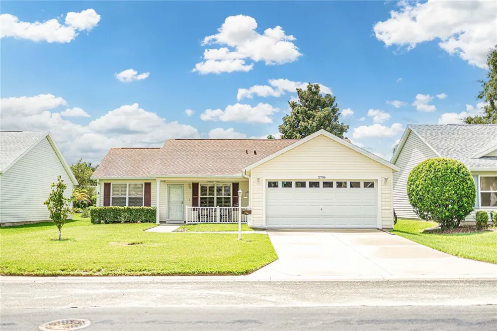 2706 MORVEN PARK WAY The Villages, FL 32162