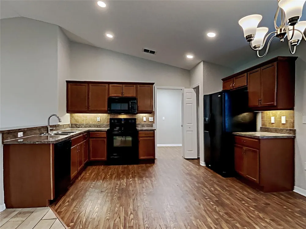 3030 GRAND PRESERVE BOULEVARD Mulberry, FL 33860