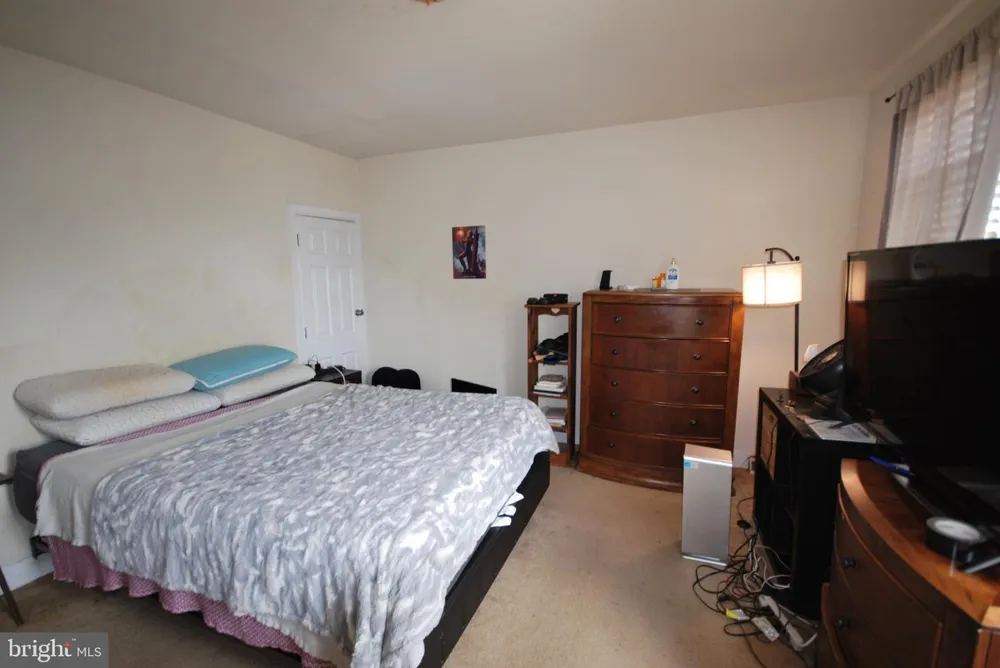 1328 MORLING AVENUE Baltimore, MD 21211