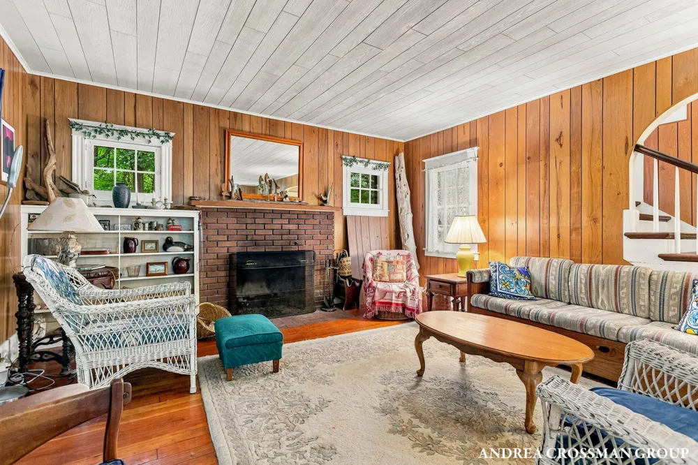 5045 Ridge Road Pentwater, MI 49449