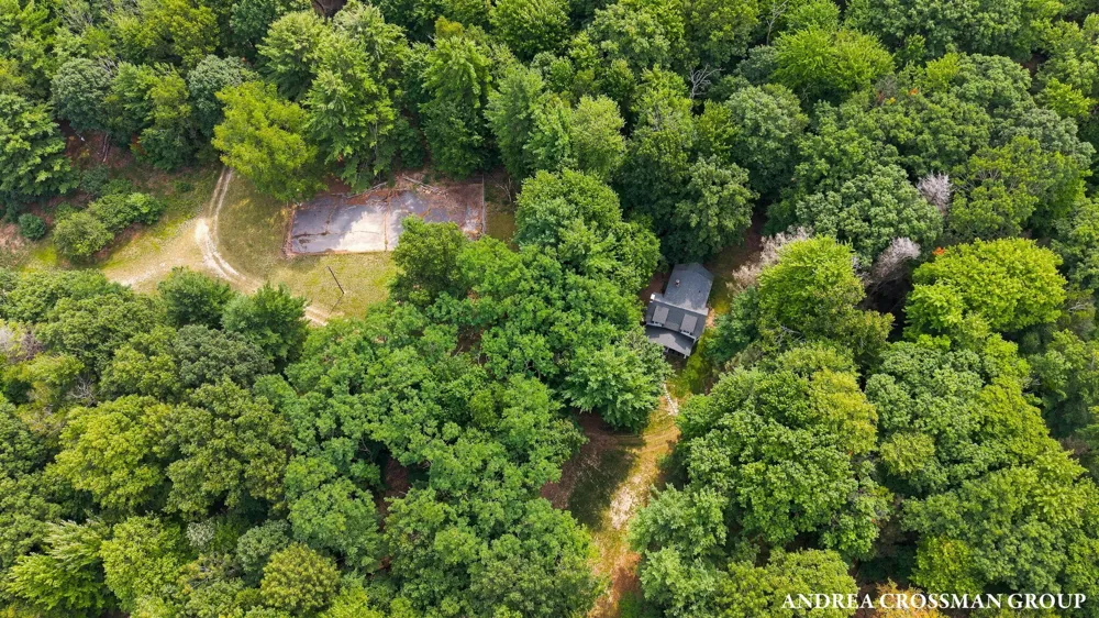 5045 Ridge Road Pentwater, MI 49449