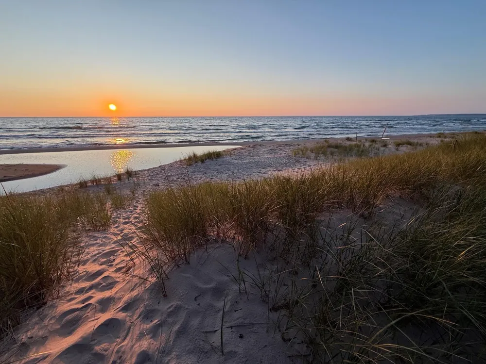 5045 Ridge Road Pentwater, MI 49449