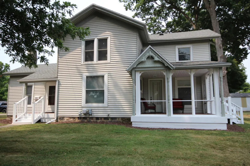 208 S Michigan Avenue Vicksburg, MI 49097