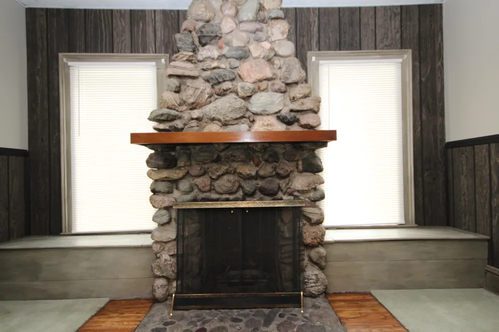 208 S Michigan Avenue Vicksburg, MI 49097