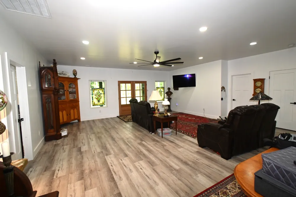 4897 Lick Creek Rd Linden, TN 37096