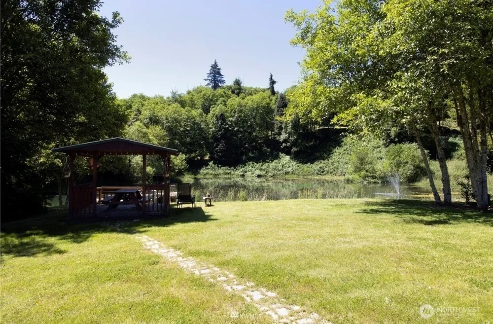 189 Trout Lakes Castle Rock, WA 98611
