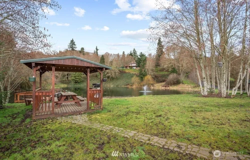 189 Trout Lakes Castle Rock, WA 98611