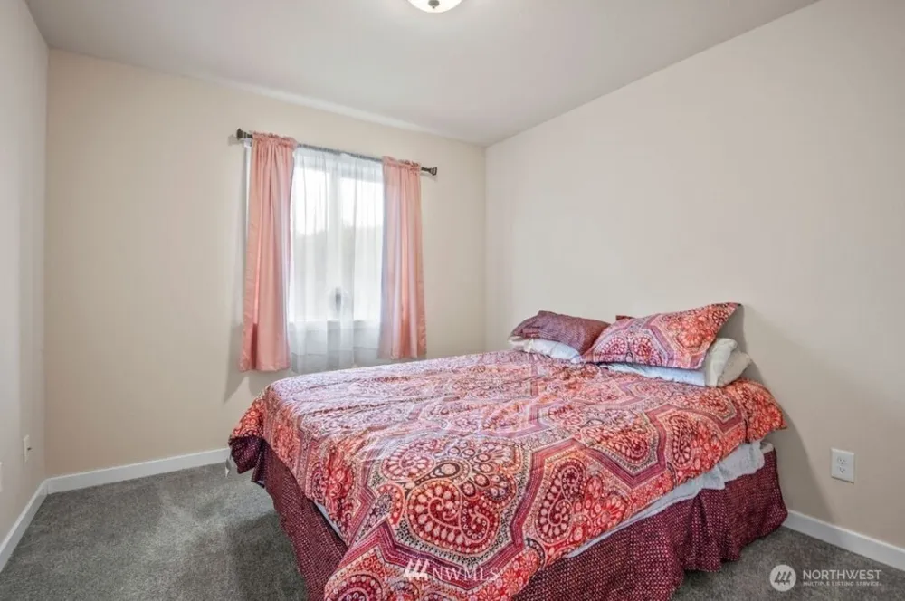 189 Trout Lakes Castle Rock, WA 98611