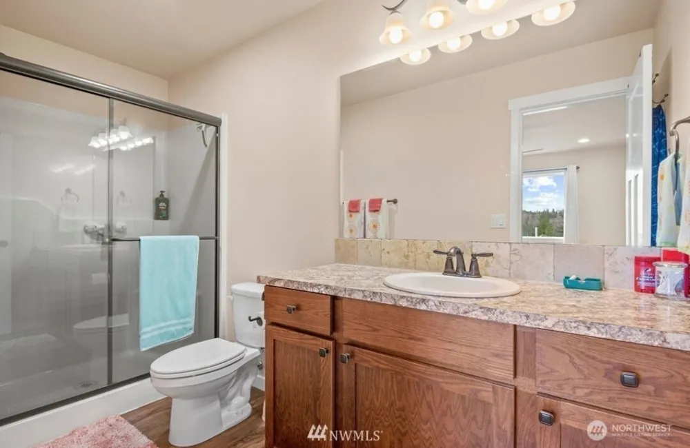 189 Trout Lakes Castle Rock, WA 98611