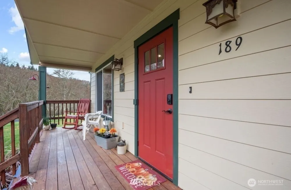 189 Trout Lakes Castle Rock, WA 98611