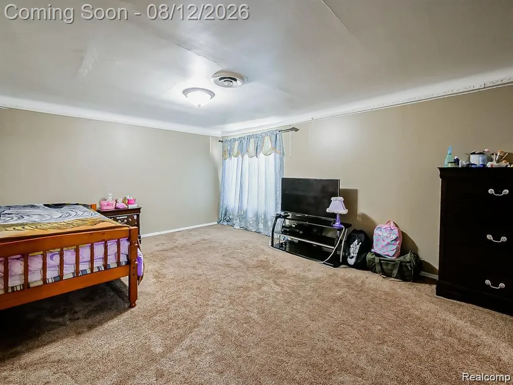 8320 Nightingale Street Dearborn Heights City, MI 48127