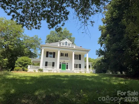 206 Rose Terrace