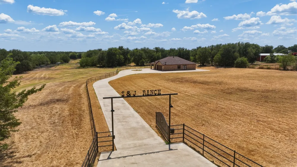 4277 Fm 52 Weatherford, TX 76088
